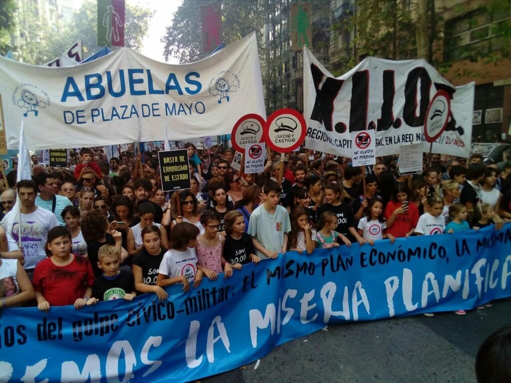 “Un acto en defensa de la democracia”