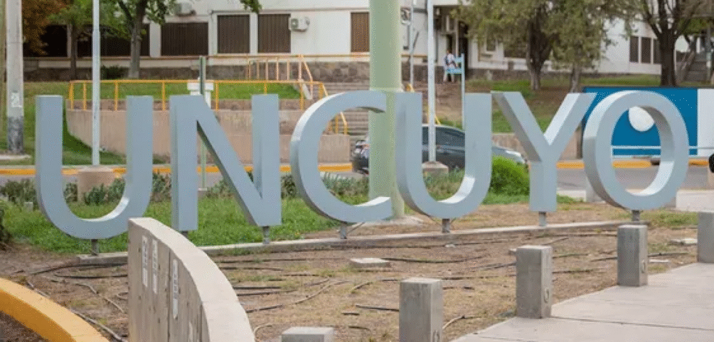 Los demonios desatados en la UNCuyo de Mendoza