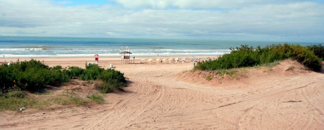 ¿Por qué la arena de la Costa Atlántica argentina quema más que la del Caribe?