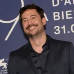 Santiago Mitre llevará al cine la historia de las Madres de Plaza de Mayo y la infiltración de Astiz