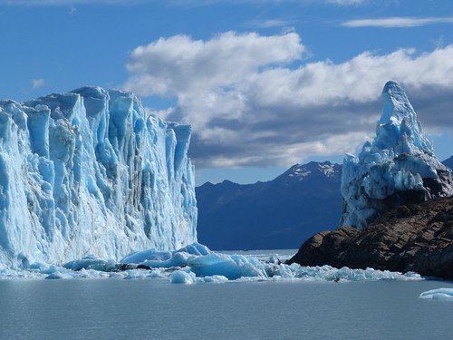 “Catedrales del agua”: firme pedido de la Iglesia para proteger los glaciares