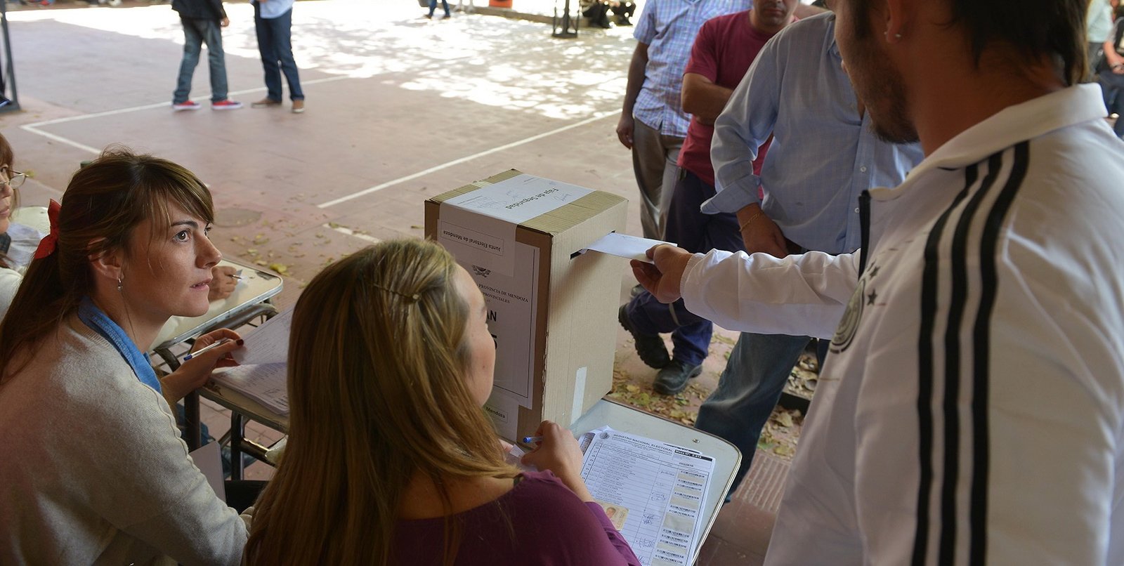 Elecciones en Mendoza: triunfo del localismo con alto nivel de abstención