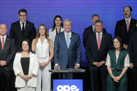 Chile, atendido (casi) por sus dueños