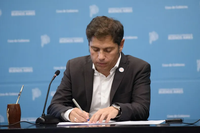 Incertidumbre en el PJ bonaerense: el gobernador define su estrategia 