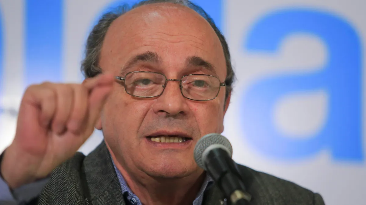 Leopoldo Moreau: “Estamos viviendo una democracia ficticia”