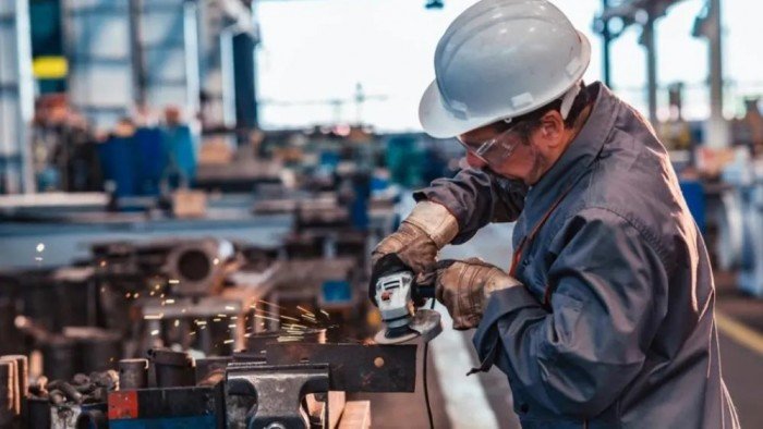 La probabilidad de caer en recesión ya alcanza el 99%, según la Universidad Di Tella