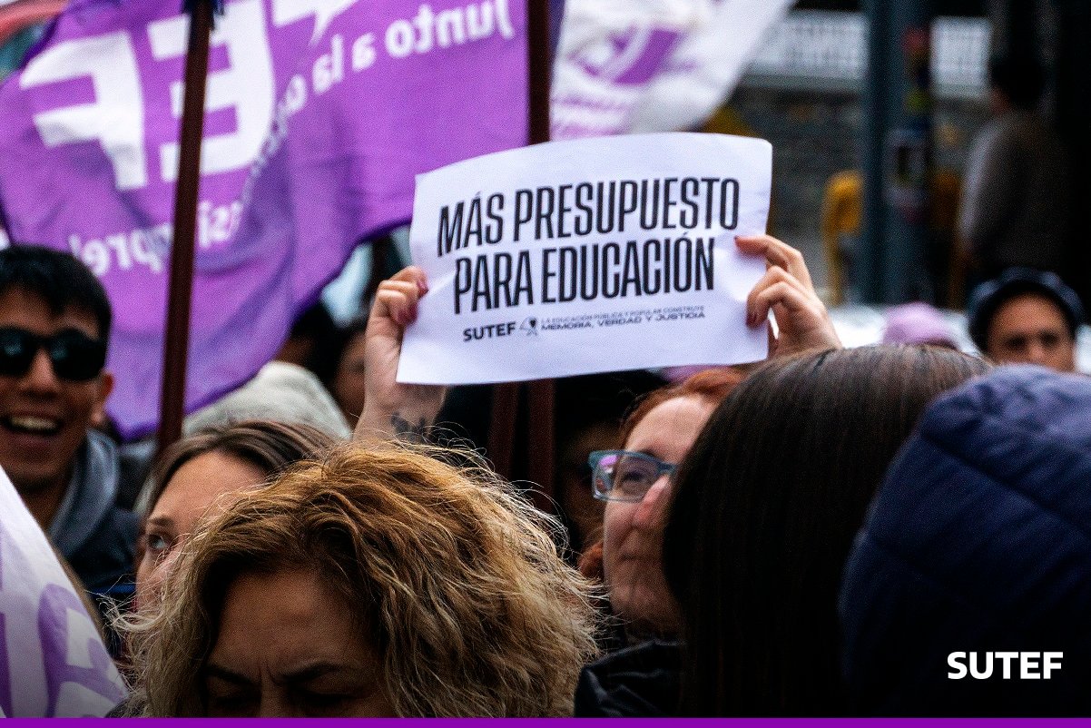 “El endeudamiento dejó de ser una elección: muchos docentes tienen que comprar alimentos en cuotas”