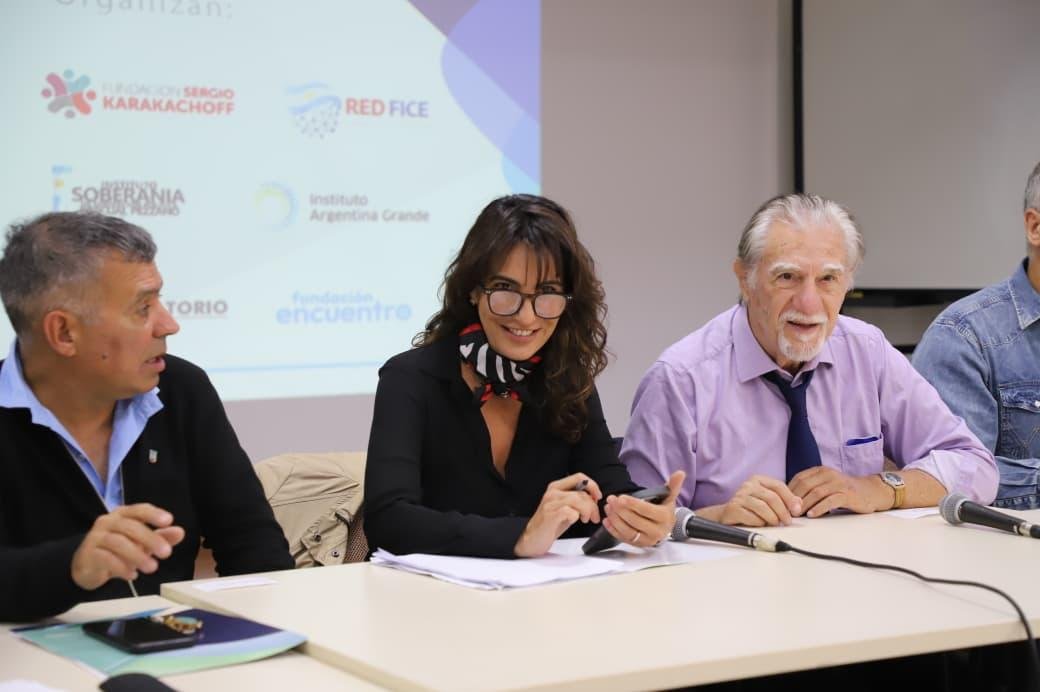 Rumbo a 2027: se consolida una red de “think tanks” que busca unir a la oposición