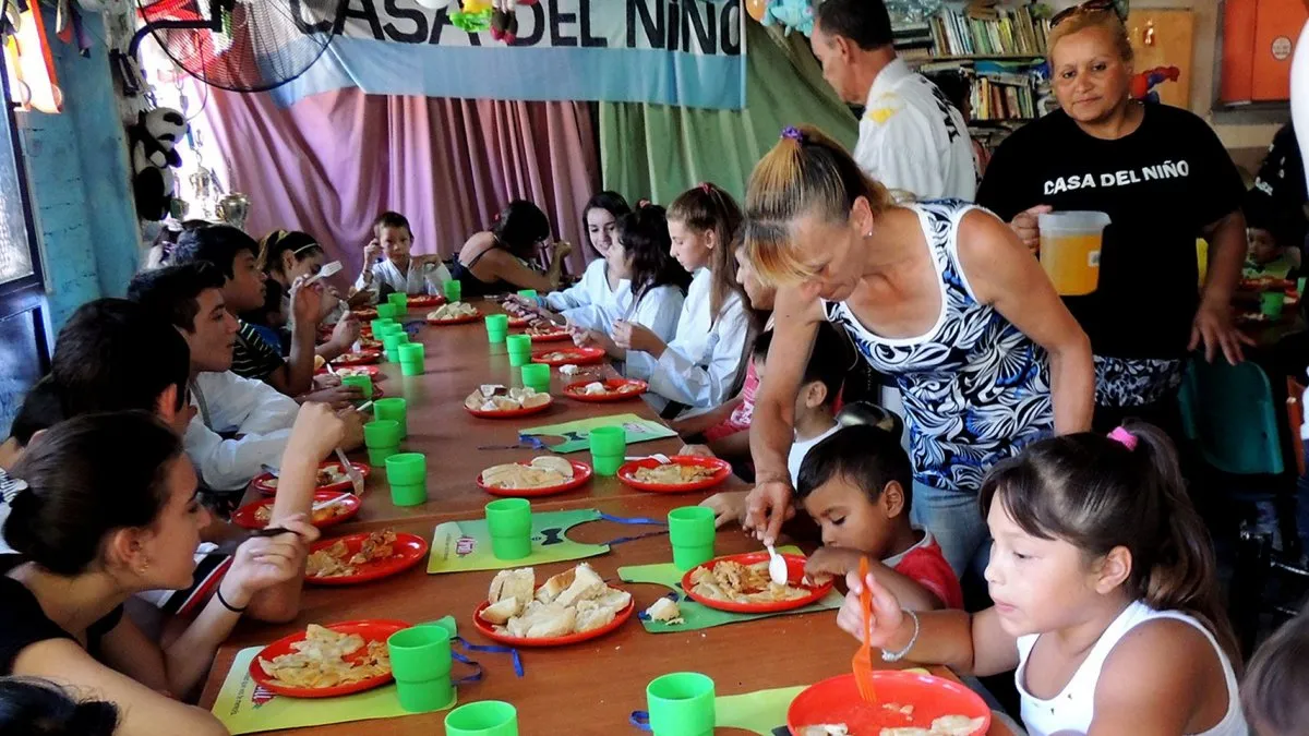 Denuncian que el Estado nacional desfinancia comedores comunitarios