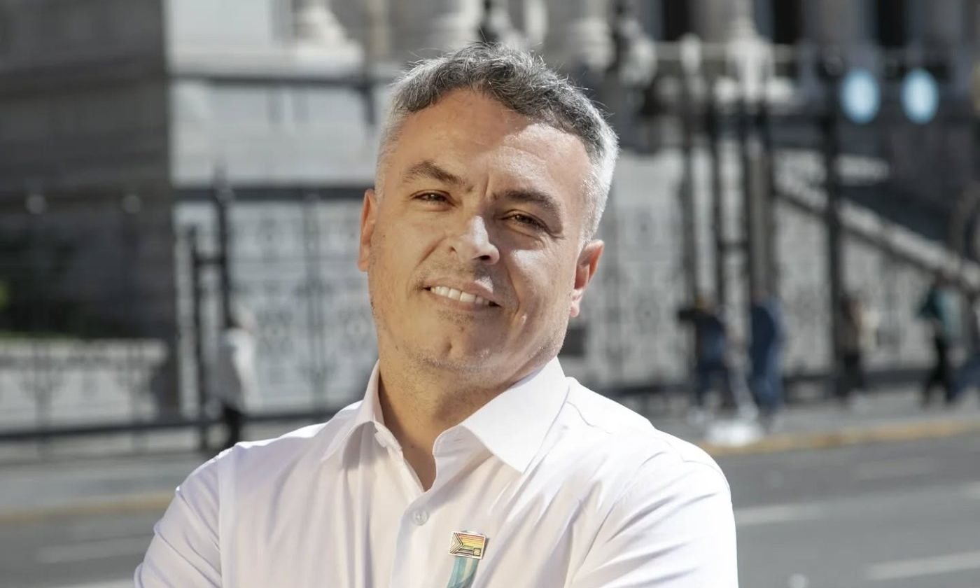 Esteban Paulón y la reforma política: “Milei patea la escalera que le permitió llegar al poder”