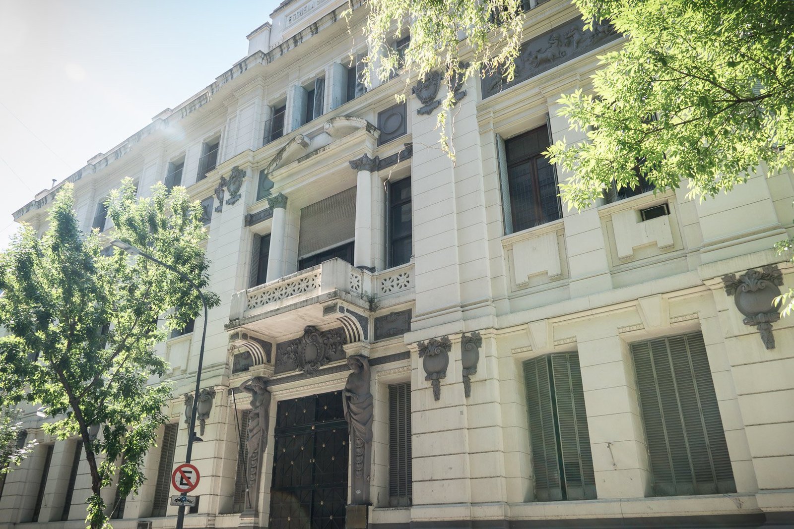 Alerta en las aulas: paro estudiantil y denuncias penales por amenazas de tiroteos