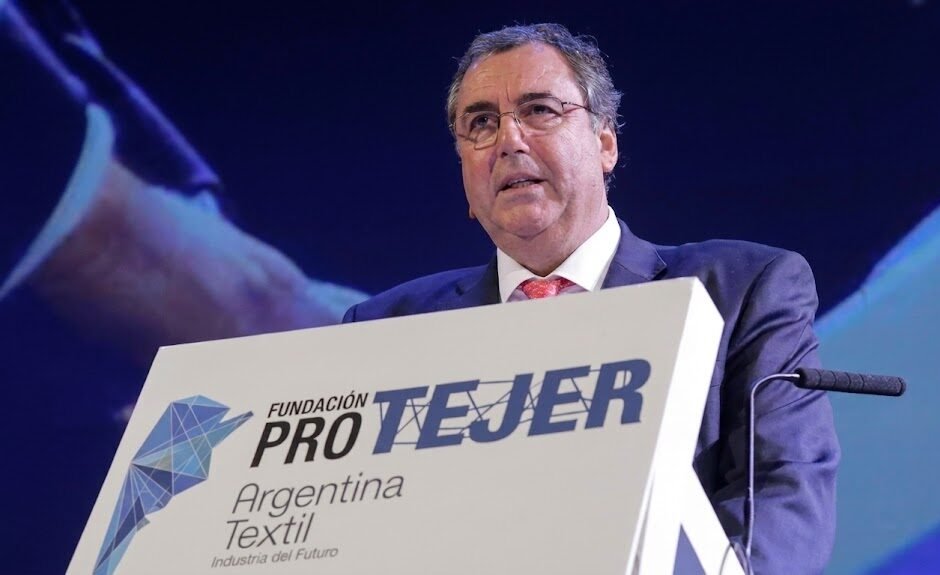 “La gente ya se sacó el gusto de comprar afuera y ahora no llega a fin de mes”