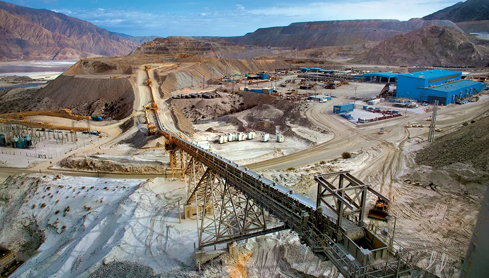 Proyecto MARA: sobra el cobre, falta la licencia social