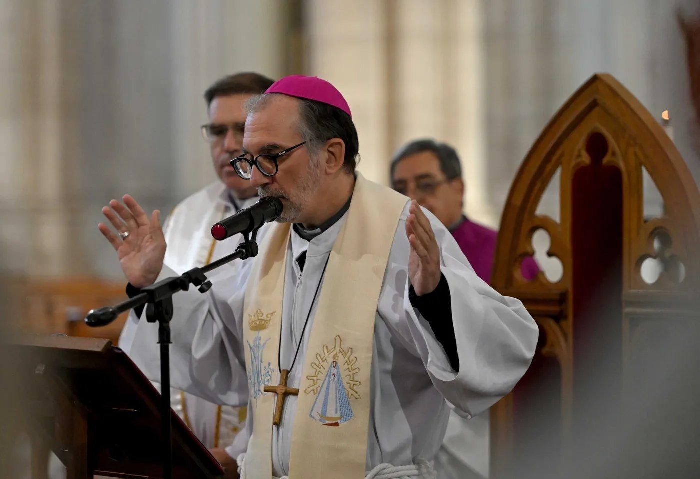 Arzobispo Gustavo Carrara