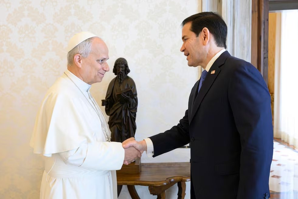 León XIV y Marco Rubio en el Vaticano: un encuentro “cordial” para hablar de la guerra
