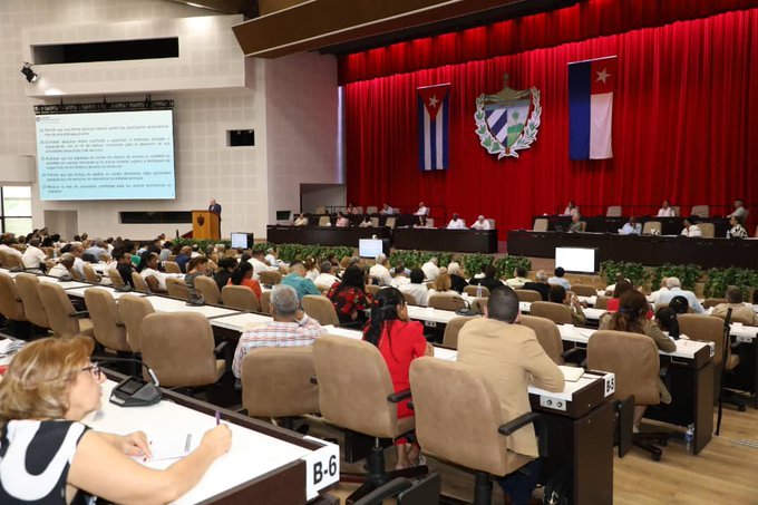 Cuba dio un golpe de timón