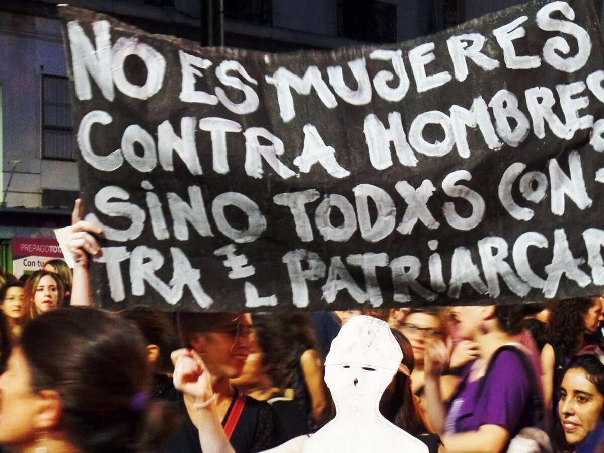 Una masculinidad feminista: cada crimen de género nos vuelve a interpelar