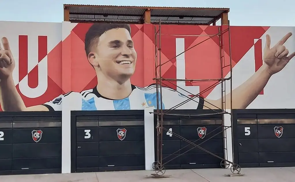 “Argentina no tiene clubes de fútbol, tiene clubes con fútbol”
