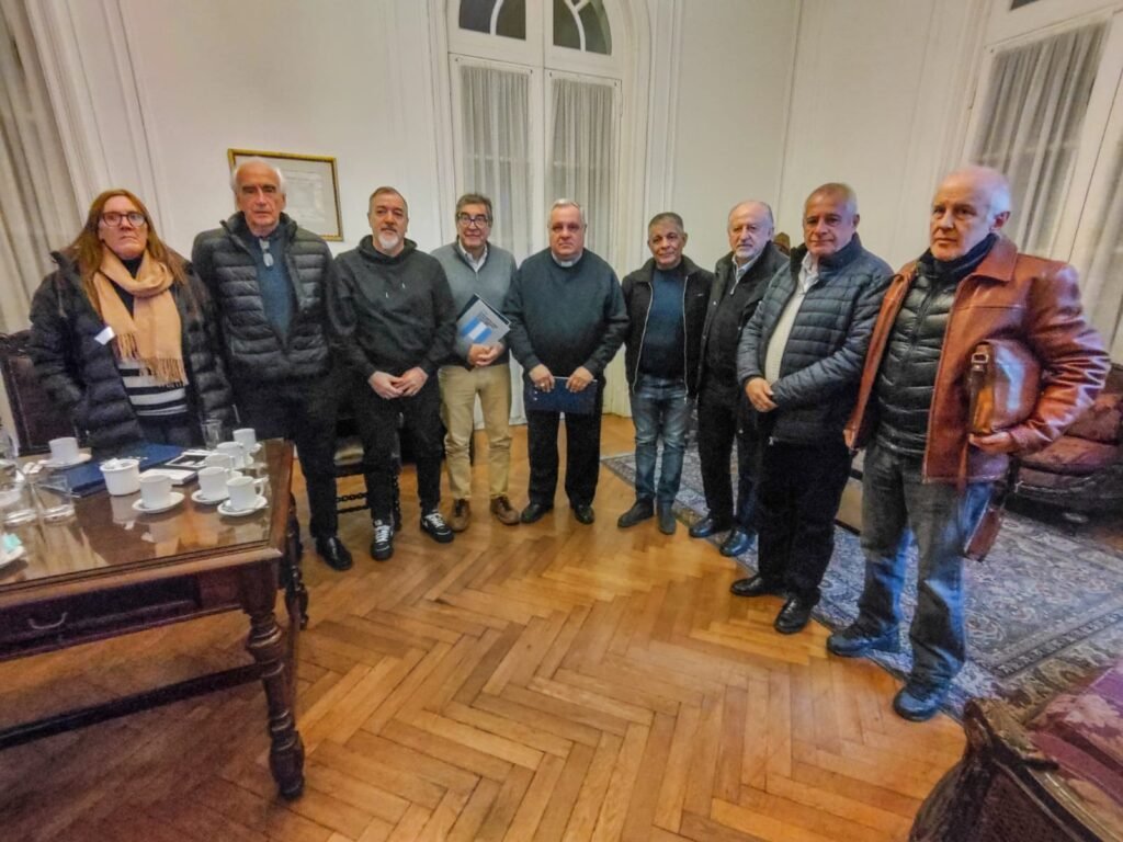 La iglesia en diálogo con los actores políticos y sociales