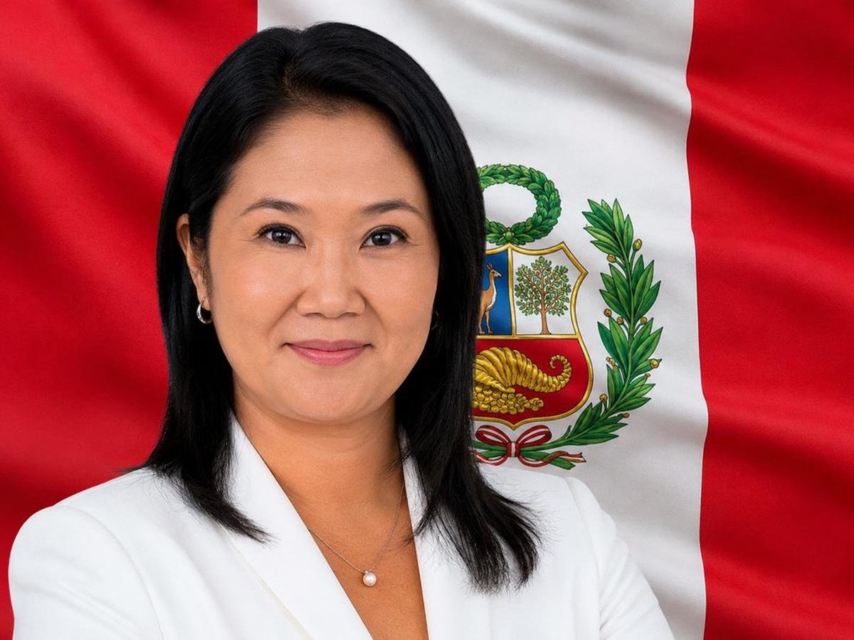 Perú: Fujimori asume la presidencia en un país dividido en mitades