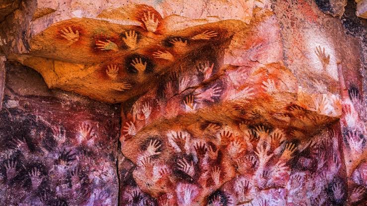 Estampar nuevas manos en nuestra cueva interior