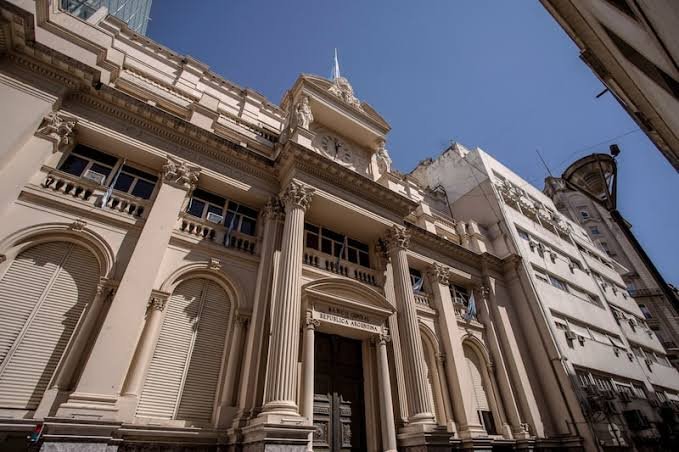Los alcances y grietas del proyecto para refundar el Banco Central