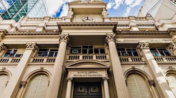 Ajuste o distribución: la batalla por la Carta Orgánica del Banco Central