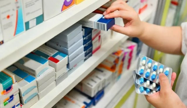 Vuelve a caer la venta de medicamentos y alimentos 