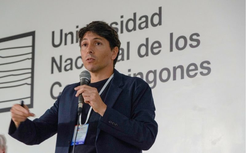 “Corremos el riesgo de delegar la capacidad de pensar, de razonar y de aprender”