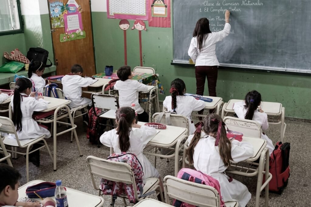Pruebas PISA: la caída histórica de Argentina y el debate tras los exámenes estandarizados