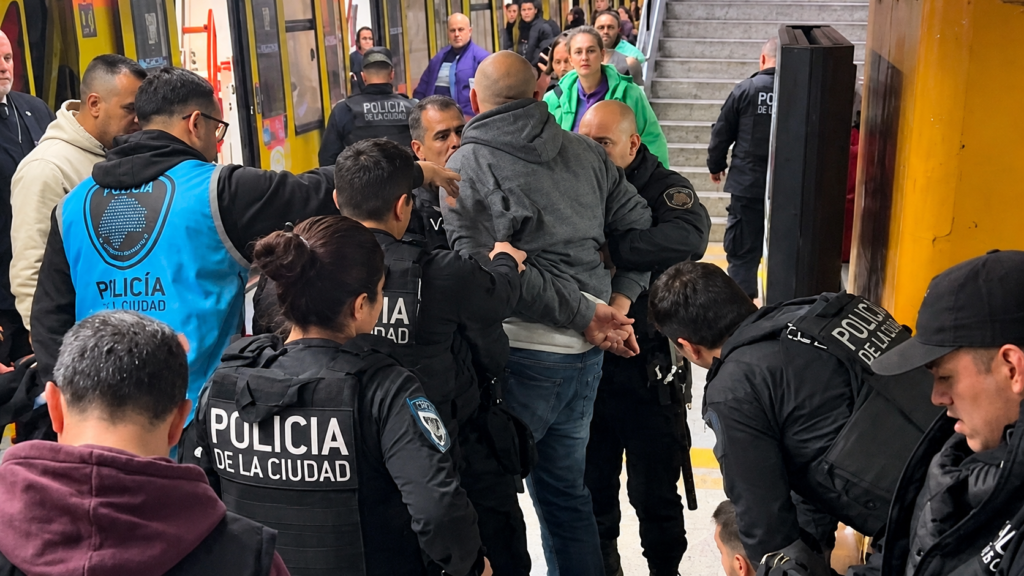 Del metrobus a la mano dura