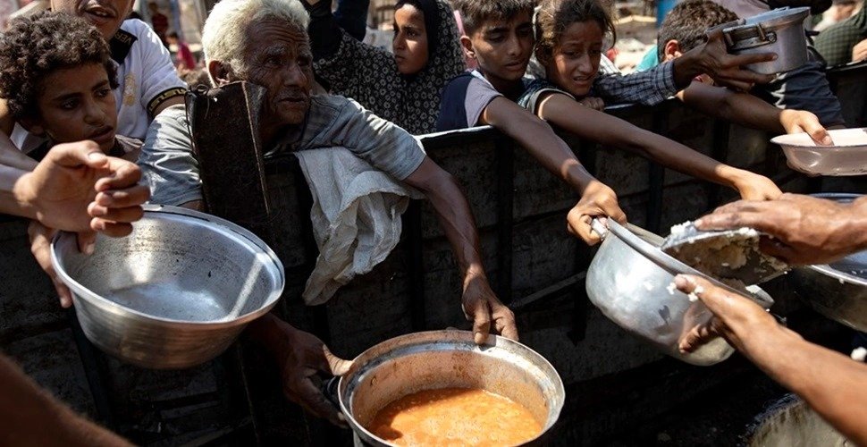 Contra la paradoja del hambre: el programa PAIS y la voz de León XIV