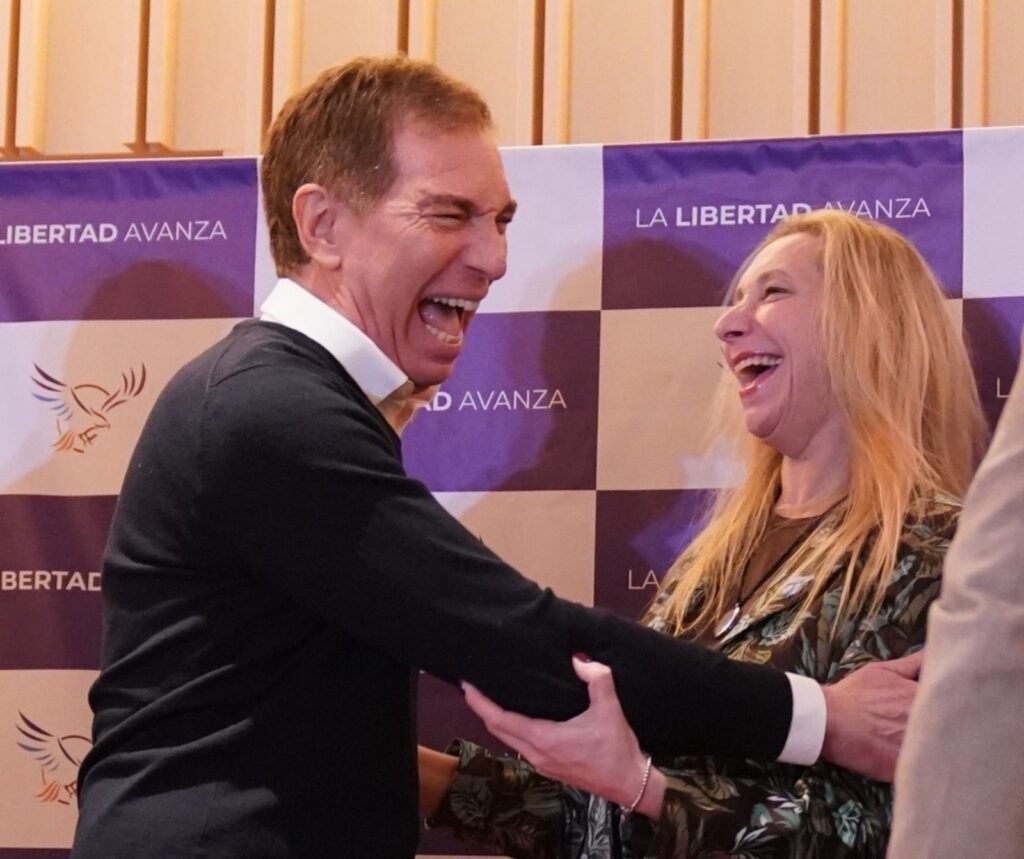 Karina Milei dice que “tienen que ganar todos” pero desde ARCA presiona y embarga a las pymes