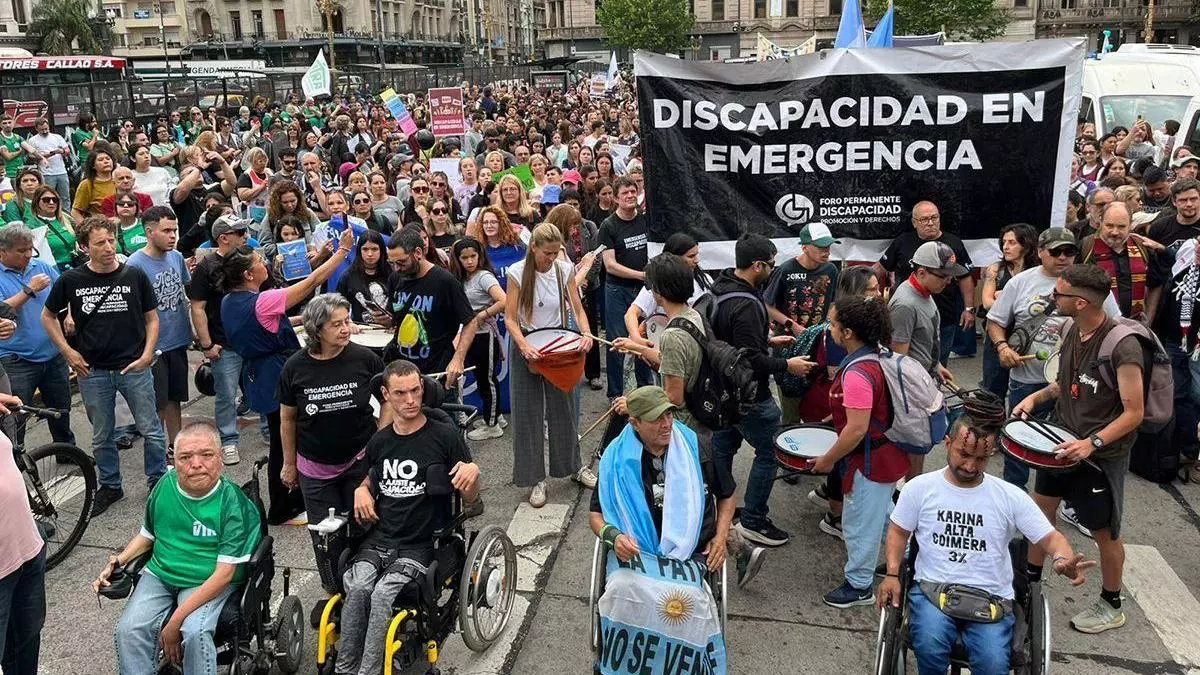 Foro por la Discapacidad cruzó a Santiago Caputo: “Busca generar un clima favorable al ajuste”