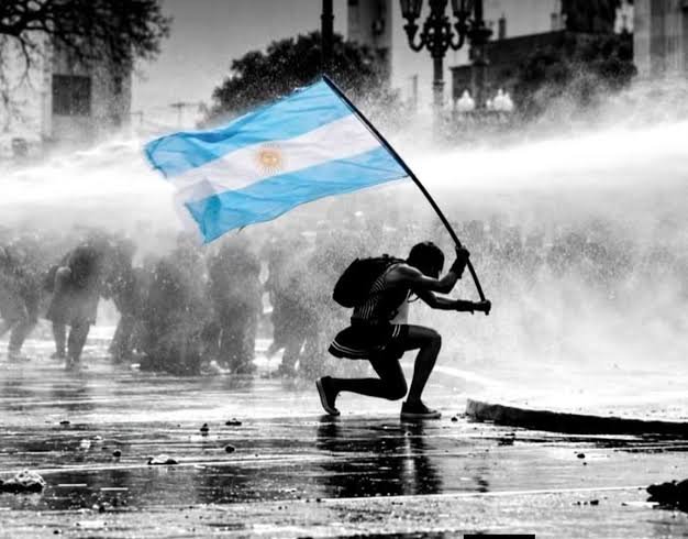 Ahora nadie va a quemar nuestras banderas