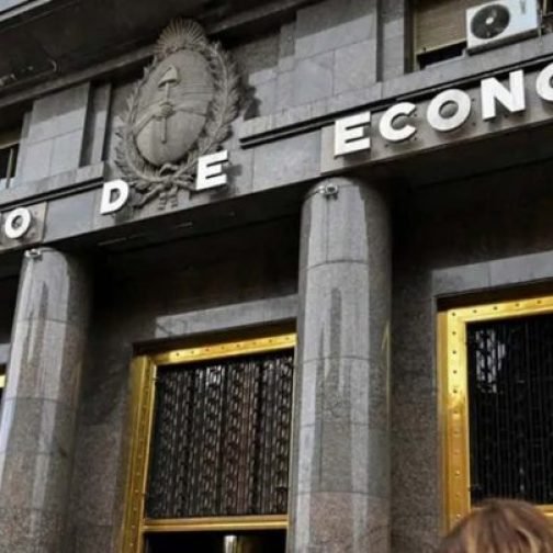La actividad económica: el nuevo frente de batalla del plan oficial