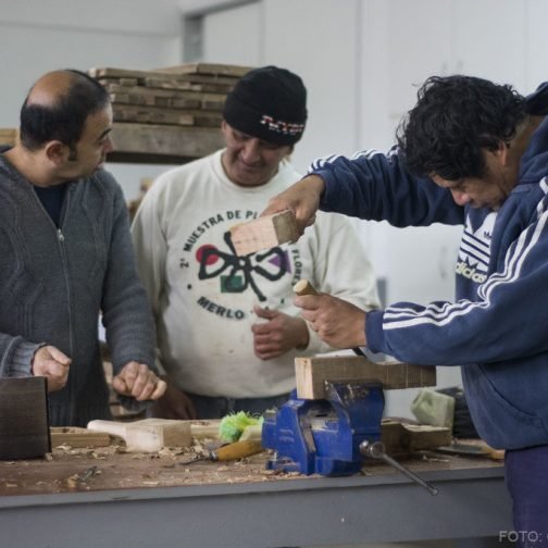 Fotos sacadas en el partido de Moreno, en Julio de 2019. Las imagenes dan cuenta del trabajo realizado entre talleristas y alumnos en el area de Carpintería.