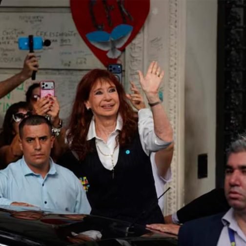 Cristina Kirchner desafió al Gobierno desde Comodoro Py: «Mafioso es el que amenaza para silenciar»