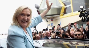 Marine Le Pen en busca de la presidencia y de una absolución