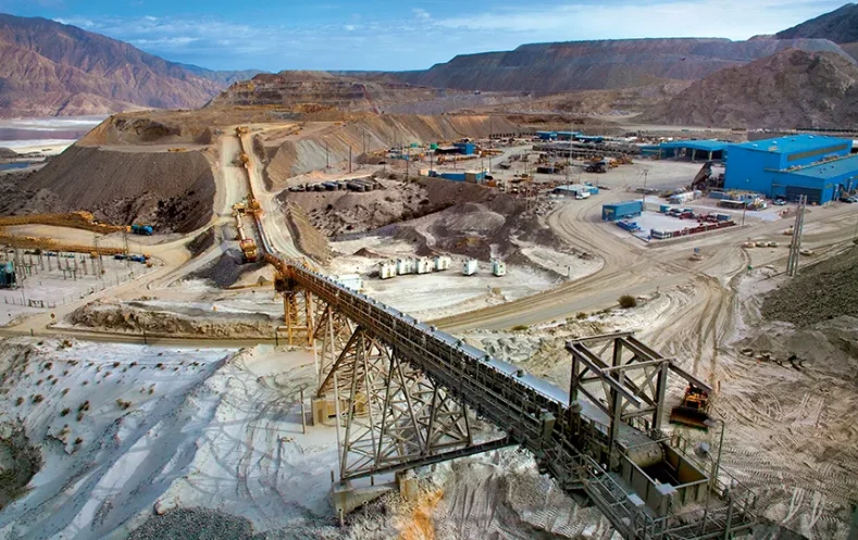 Proyecto MARA: sobra el cobre, falta la licencia social