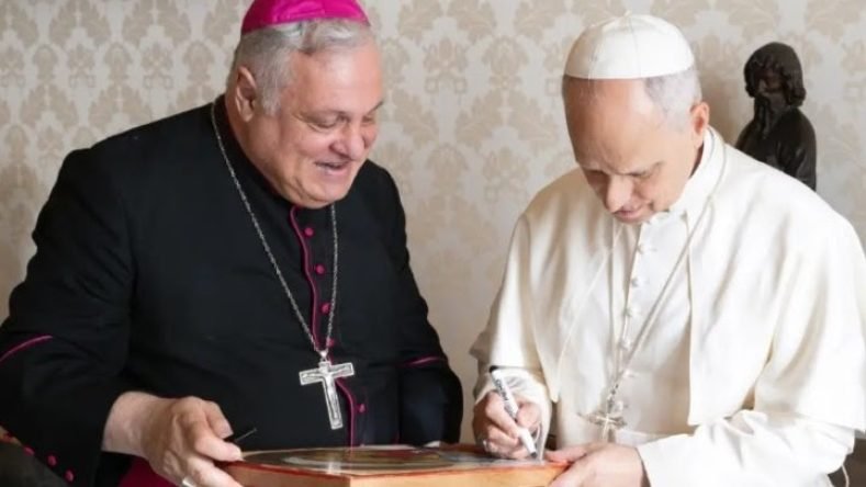 Los obispos esperan un anuncio vaticano para confirmar la visita del papa León a la Argentina