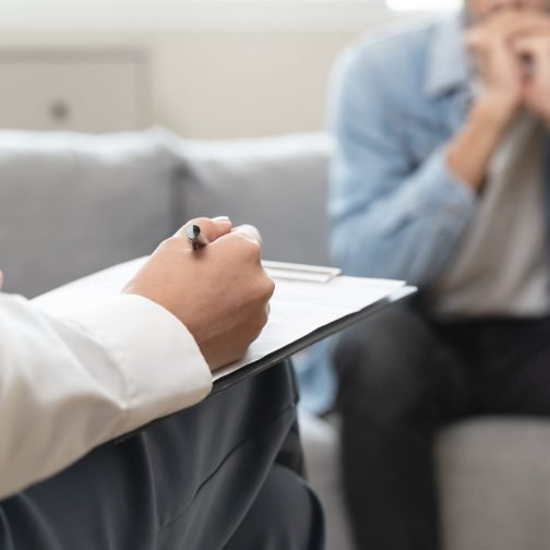 Clínica de la complejidad y amenaza a la rectoría estatal en cuidados de salud mental