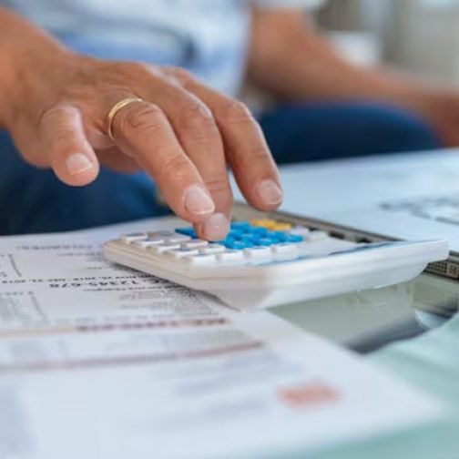 Febrero arranca pum para arriba: fuerte ola de aumentos en servicios, transporte y alquileres