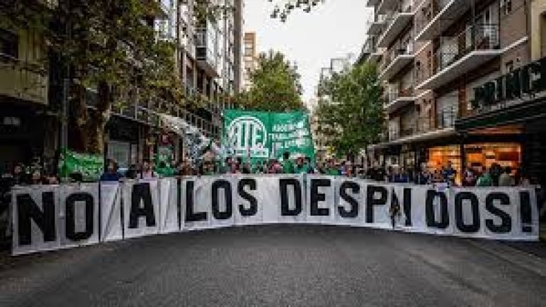 Despidos en el Estado