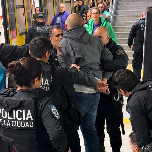 Del metrobus a la mano dura
