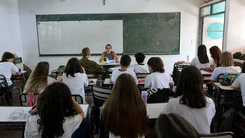 Imagen ilustrativa de escuela secundaria