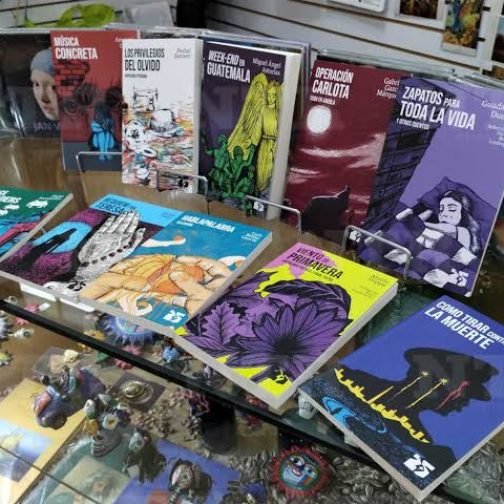 El Fondo de Cultura Económica expande su colección gratuita para jóvenes en el país