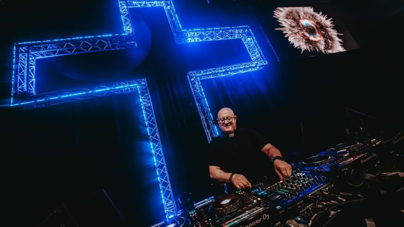 Fiesta electrònica con G