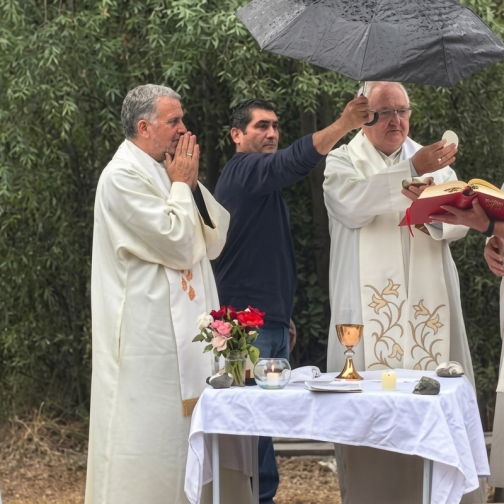 Obispos patagónicos denuncian amenazas contra quienes defienden los hielos y el agua