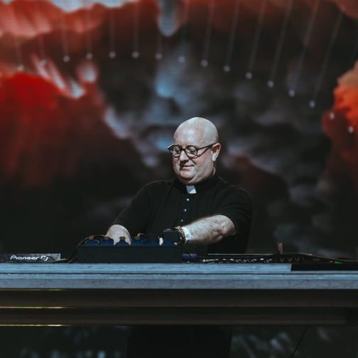 El Padre Guilherme en Buenos Aires:  «La música electrónica tiene una forma fantástica de espiritualidad»